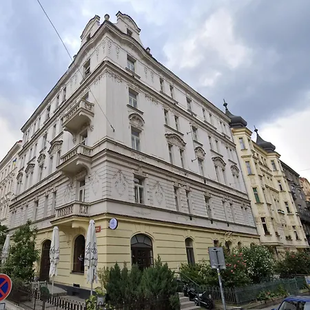 Domaci Apartment *